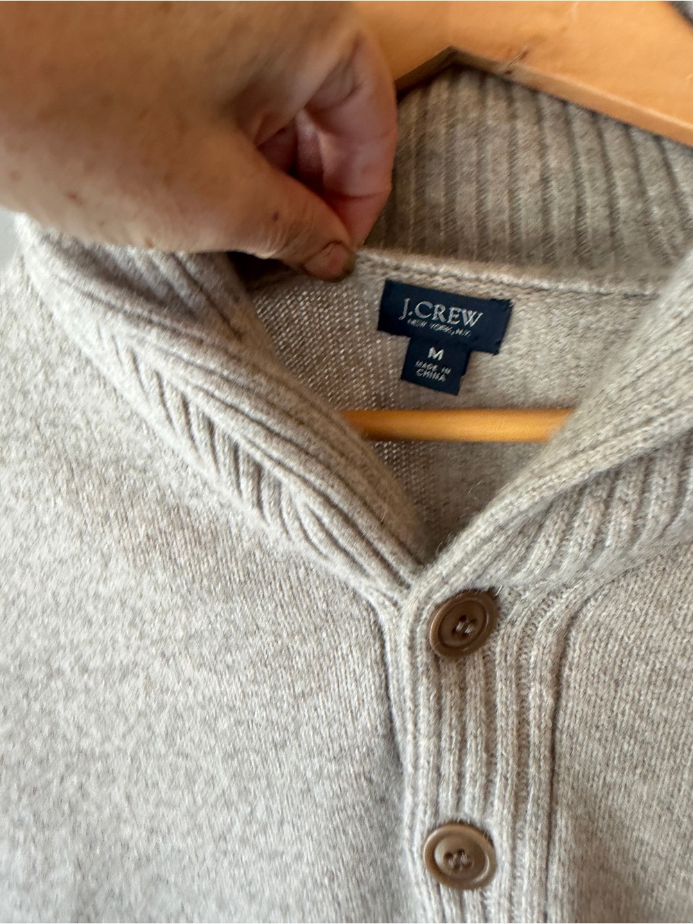 J Crew Oatmeal Pullover Shawl Neck Sweater 100% Lambswool Men’s Size Medium - Picture 4 of 8